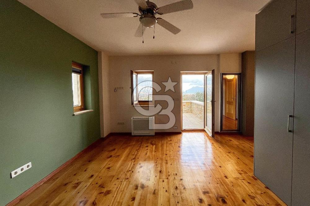 Eski Datça'da Satılık Müstakil Taş Villa