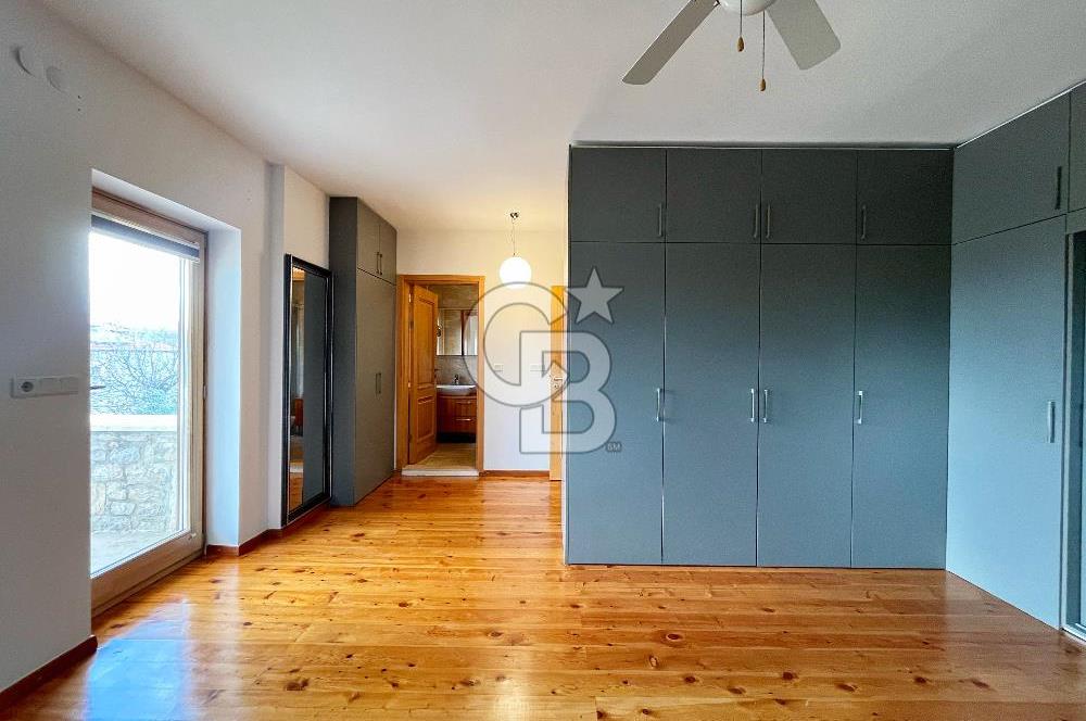 Eski Datça'da Satılık Müstakil Taş Villa