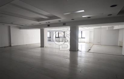 GÜMÜŞSUYU' NDA KDV AVANTAJLI 235M2 KİRALIK MAĞAZA