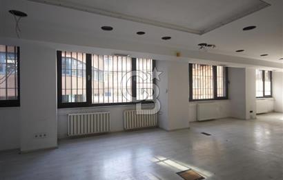 GÜMÜŞSUYU' NDA KDV AVANTAJLI 235M2 KİRALIK MAĞAZA