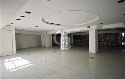 GÜMÜŞSUYU' NDA KDV AVANTAJLI 235M2 KİRALIK MAĞAZA