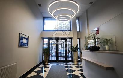 GÜMÜŞSUYU' NDA KDV AVANTAJLI 235M2 KİRALIK MAĞAZA