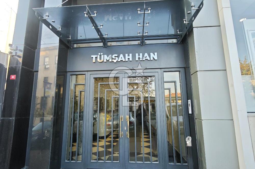 GÜMÜŞSUYU' NDA KDV AVANTAJLI 235M2 KİRALIK MAĞAZA