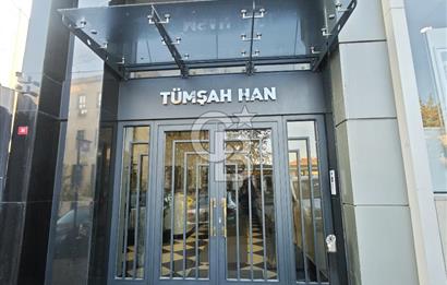 GÜMÜŞSUYU' NDA KDV AVANTAJLI 235M2 KİRALIK MAĞAZA