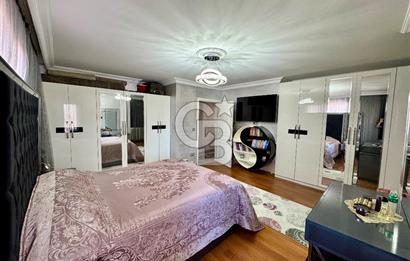 Fındıklı Mahallesinde Modern Tasarımlı Geniş Çatı Dubleksi