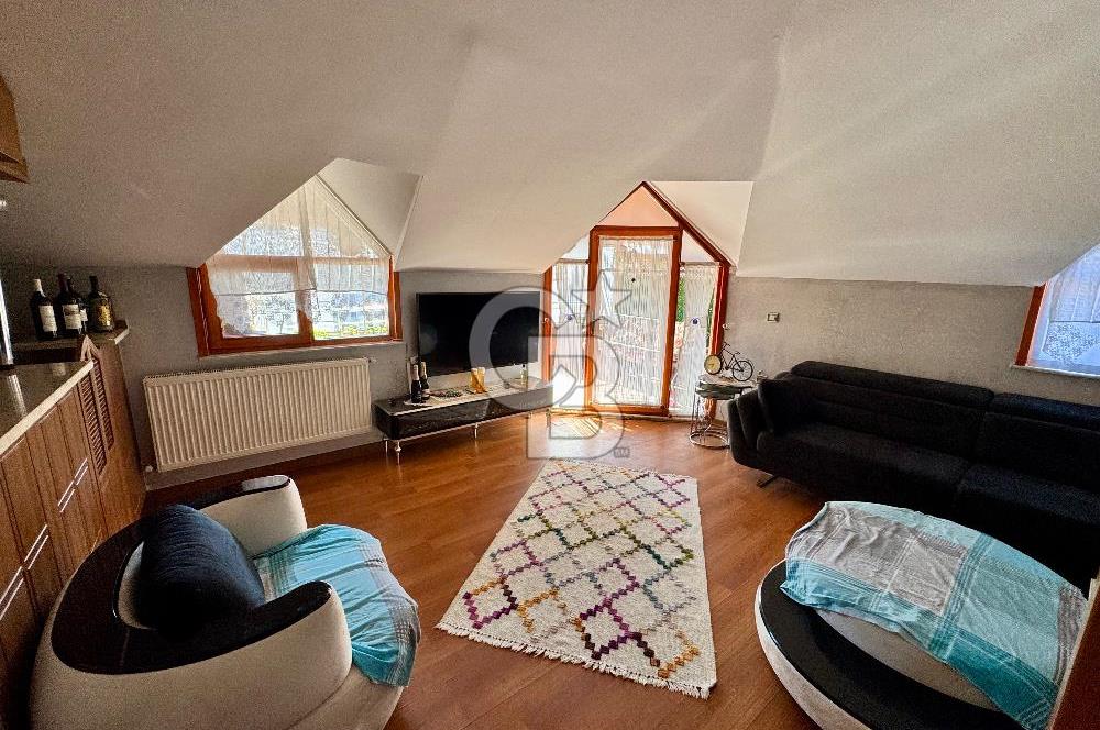 Fındıklı Mahallesinde Modern Tasarımlı Geniş Çatı Dubleksi