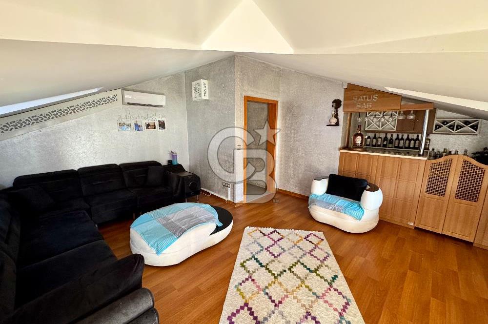 Fındıklı Mahallesinde Modern Tasarımlı Geniş Çatı Dubleksi