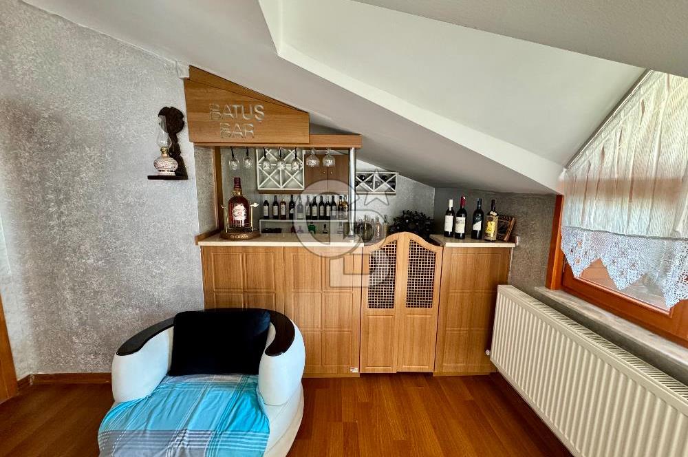 Fındıklı Mahallesinde Modern Tasarımlı Geniş Çatı Dubleksi