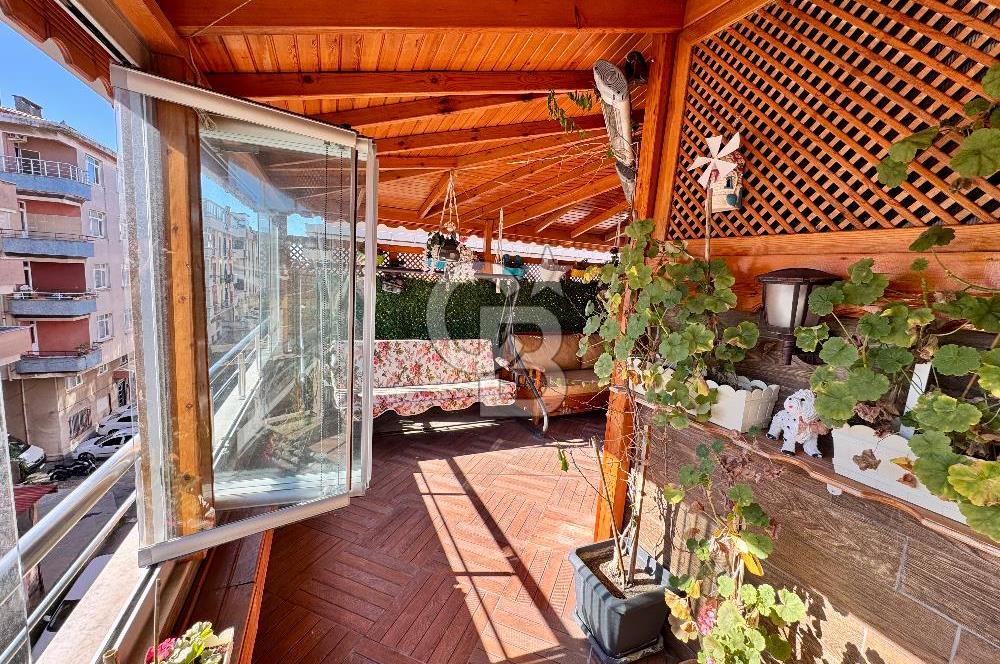 Fındıklı Mahallesinde Modern Tasarımlı Geniş Çatı Dubleksi