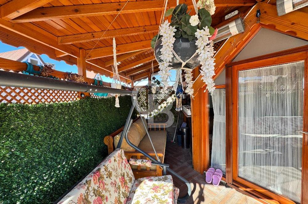 Fındıklı Mahallesinde Modern Tasarımlı Geniş Çatı Dubleksi