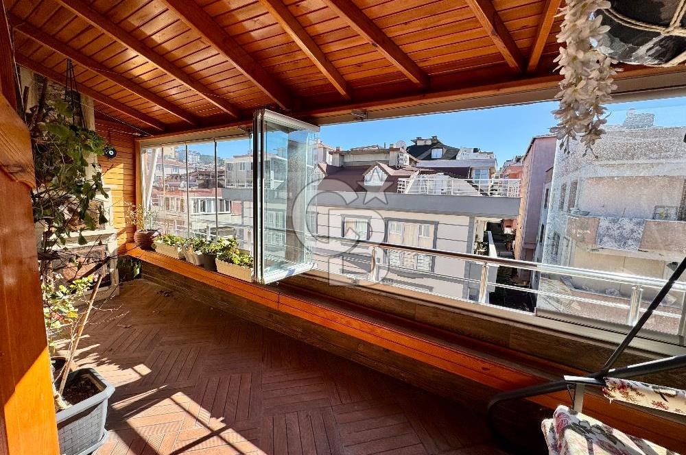 Fındıklı Mahallesinde Modern Tasarımlı Geniş Çatı Dubleksi