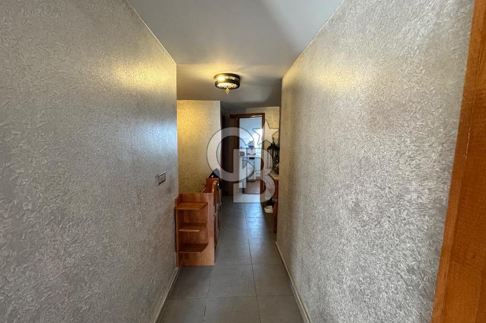 Fındıklı Mahallesinde Modern Tasarımlı Geniş Çatı Dubleksi