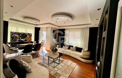 Fındıklı Mahallesinde Modern Tasarımlı Geniş Çatı Dubleksi