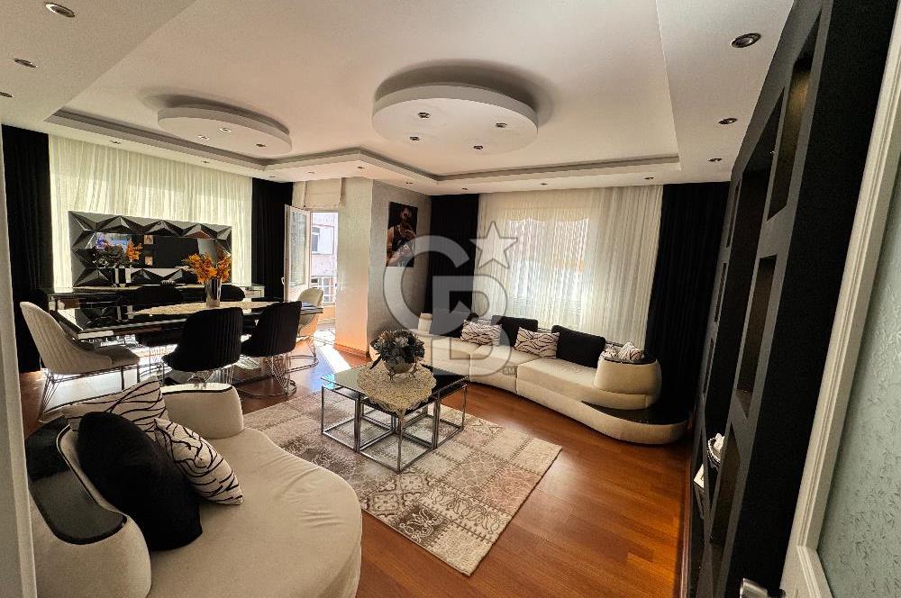 Fındıklı Mahallesinde Modern Tasarımlı Geniş Çatı Dubleksi