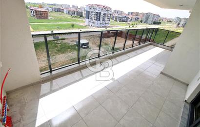 CB OPİA'DAN '' HAVUZLU SİTE İÇERİSİNDE GENİŞ OTURUMLU DUBLEKS ''