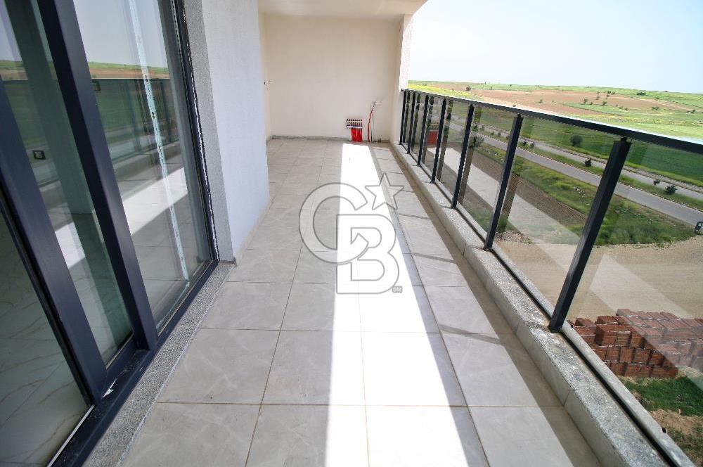 CB OPİA'DAN '' HAVUZLU SİTE İÇERİSİNDE GENİŞ OTURUMLU DUBLEKS ''