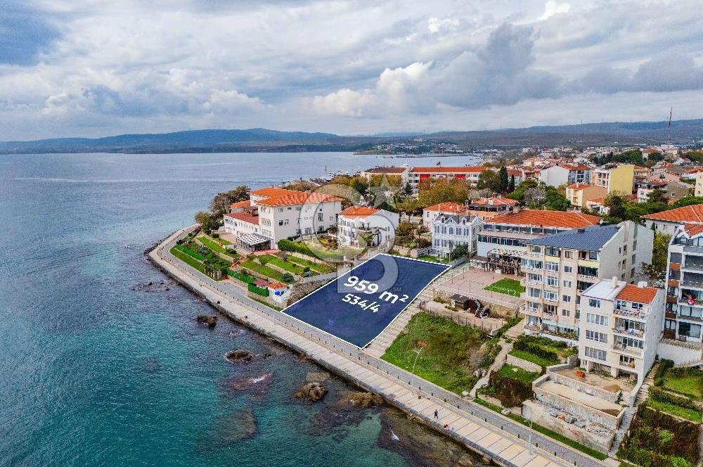 GELİBOLU SAHİLDE DENİZ MANZARALI SATILIK OTEL ARSASI