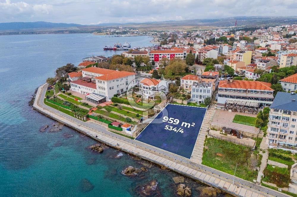 GELİBOLU SAHİLDE DENİZ MANZARALI SATILIK OTEL ARSASI