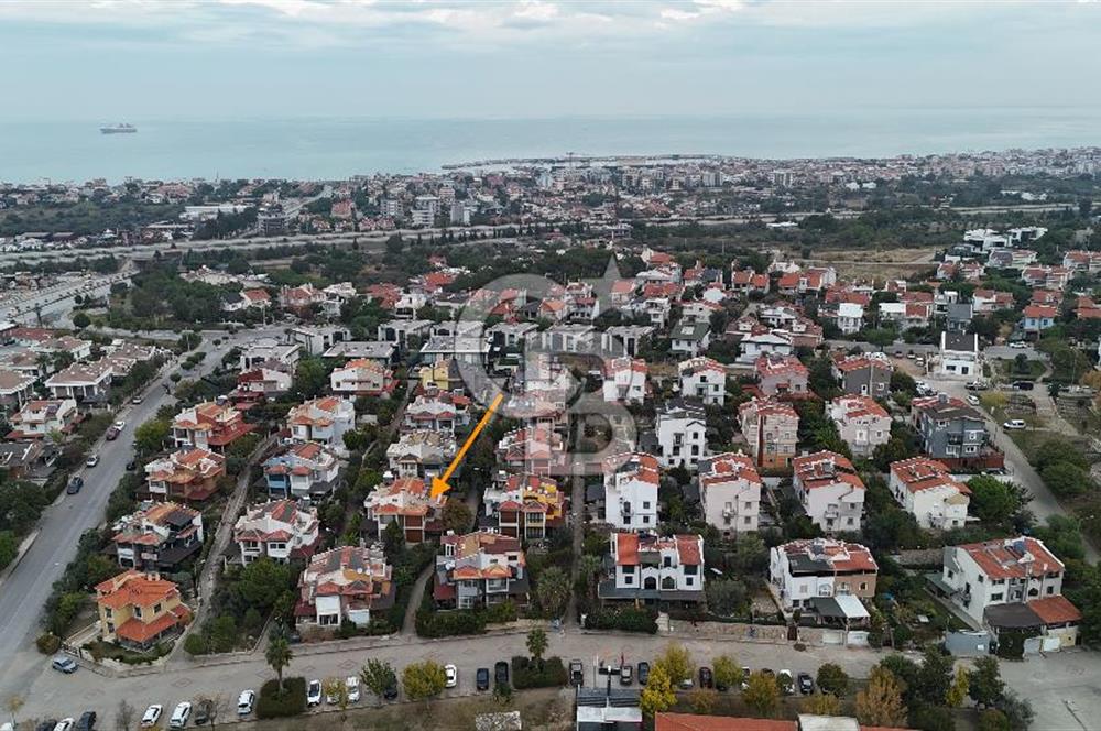 Kahramandere Bankacılar Sitesi Satılık 5+1 Bahçeli Villa