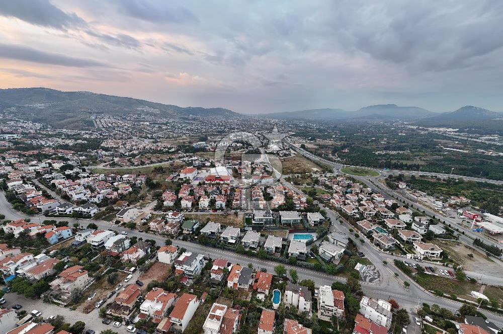 Kahramandere Bankacılar Sitesi Satılık 5+1 Bahçeli Villa