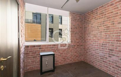 Safa Plazada Satılık Lüks Ofis