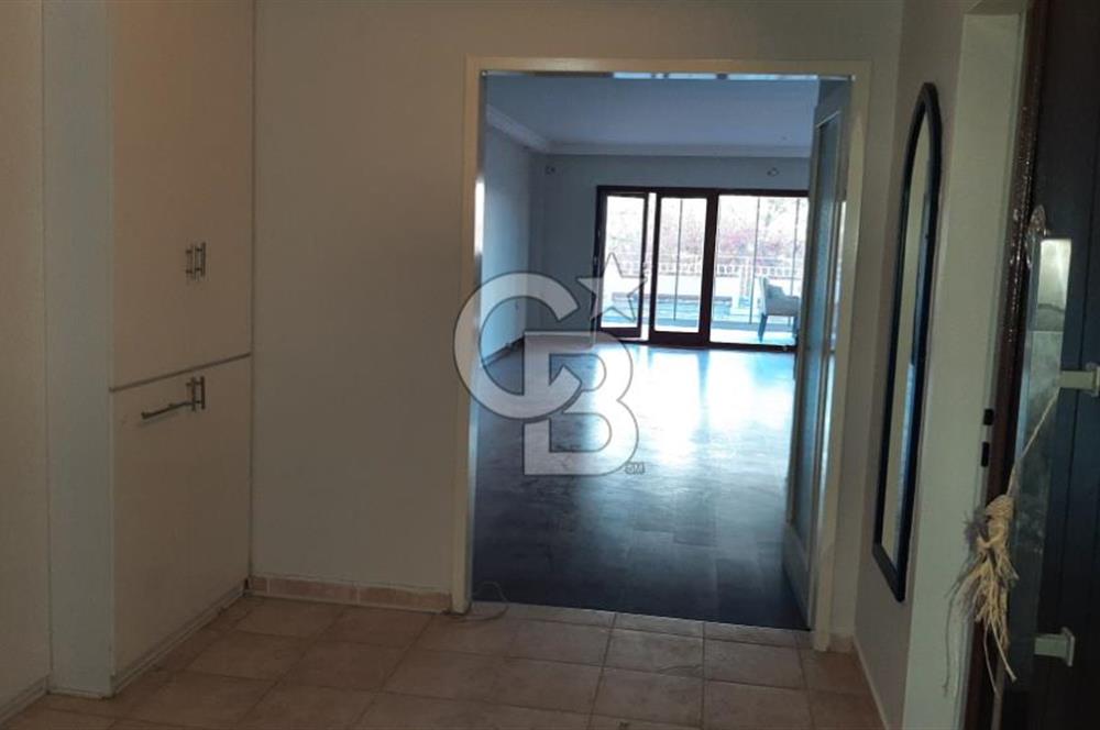 Gaziosmanpaşa Yamaçevler Sitesi'nde Teraslı Manzaralı 3,5+1 Kiralık Daire