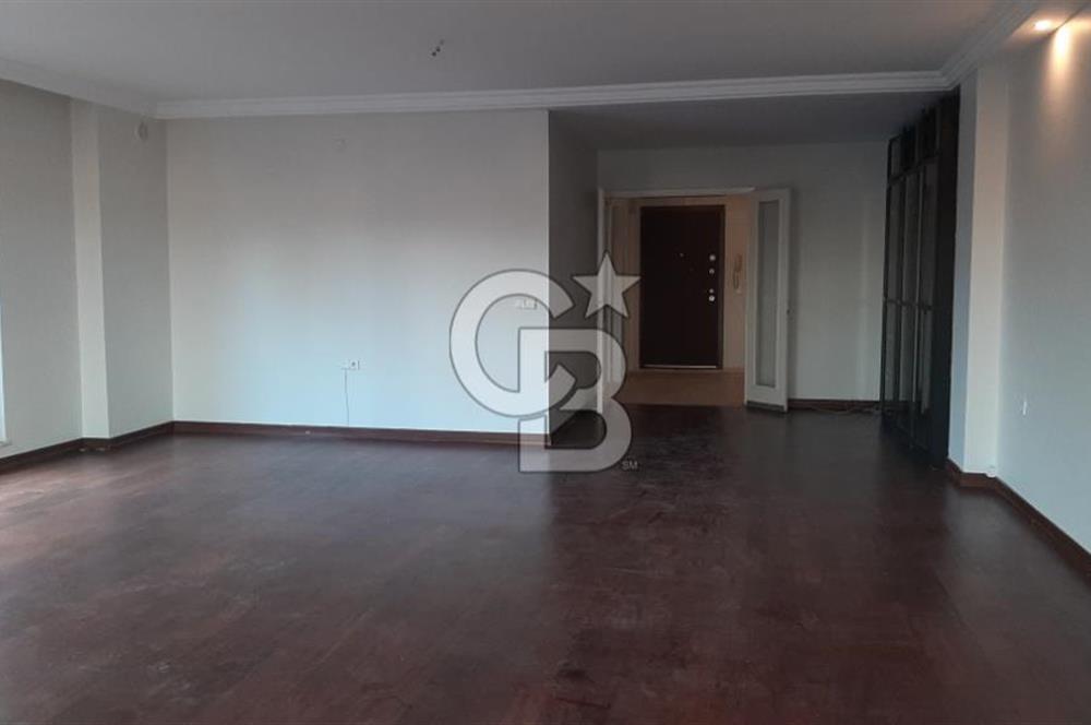 Gaziosmanpaşa Yamaçevler Sitesi'nde Teraslı Manzaralı 3,5+1 Kiralık Daire