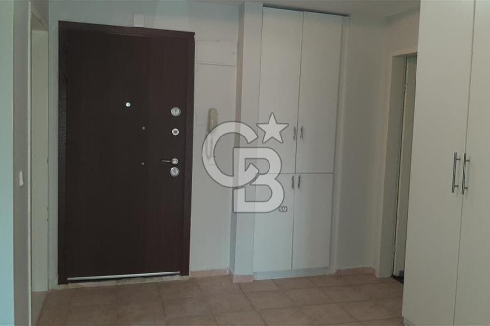 Gaziosmanpaşa Yamaçevler Sitesi'nde Teraslı Manzaralı 3,5+1 Kiralık Daire