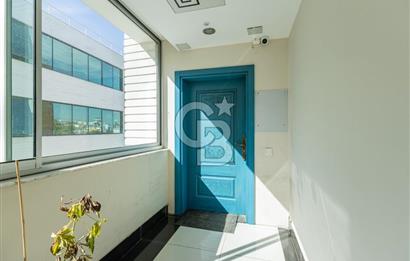 Safa Plazada Satılık Lüks Ofis