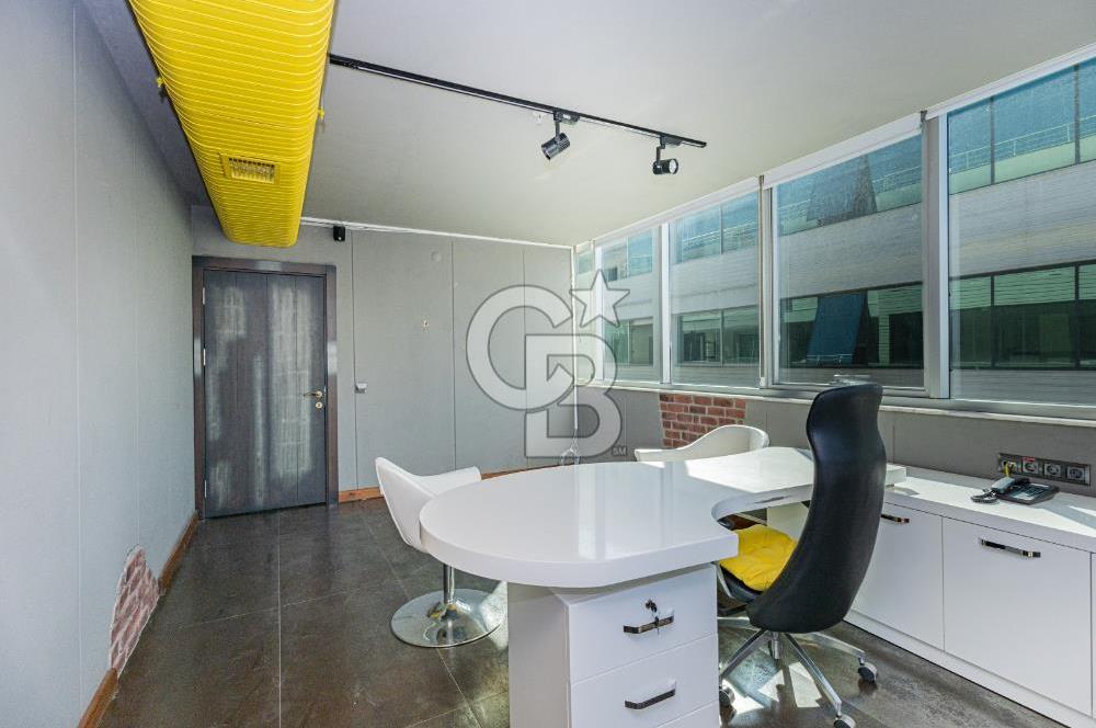 Safa Plazada Satılık Lüks Ofis