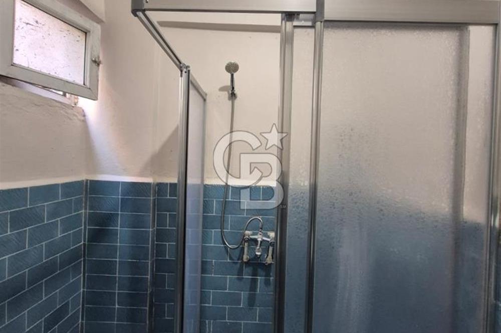 Çayırova özgürlük Ertuğrul Gazi Caddesi'nde Mahallesi'nde Semt Polikliniği 50 metre yukarısında 2+1 1 kat dairemiz kiralıktır