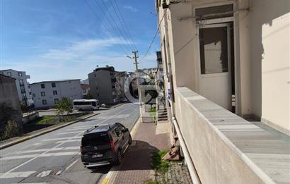 Çayırova özgürlük Ertuğrul Gazi Caddesi'nde Mahallesi'nde Semt Polikliniği 50 metre yukarısında 2+1 1 kat dairemiz kiralıktır