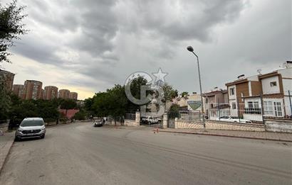 Batıkent Kardelen Mahallesi Özamaç Sitesinde Satılık Müstakil Ev