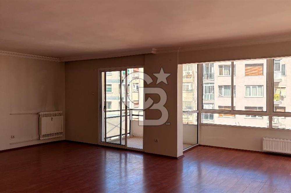 Küçükyalı Cadde Üzeri 4+1 Kiralık Daire