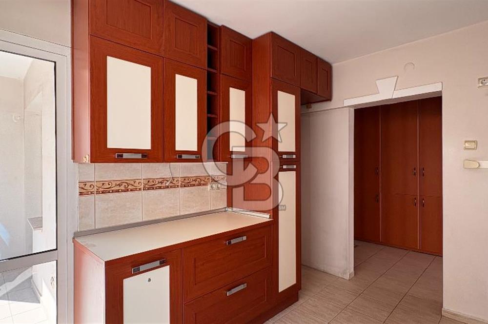 Küçükyalı Cadde Üzeri 4+1 Kiralık Daire