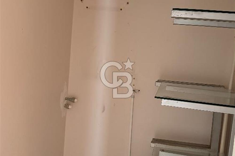 Küçükyalı Cadde Üzeri 4+1 Kiralık Daire