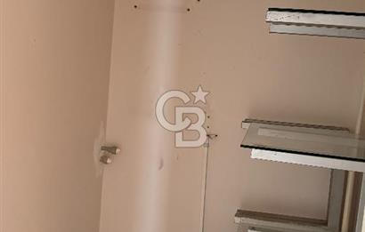 Küçükyalı Cadde Üzeri 4+1 Kiralık Daire