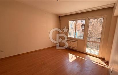 Küçükyalı Cadde Üzeri 4+1 Kiralık Daire