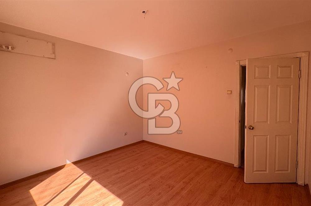 Küçükyalı Cadde Üzeri 4+1 Kiralık Daire