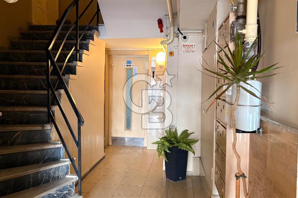 Küçükyalı Cadde Üzeri 4+1 Kiralık Daire