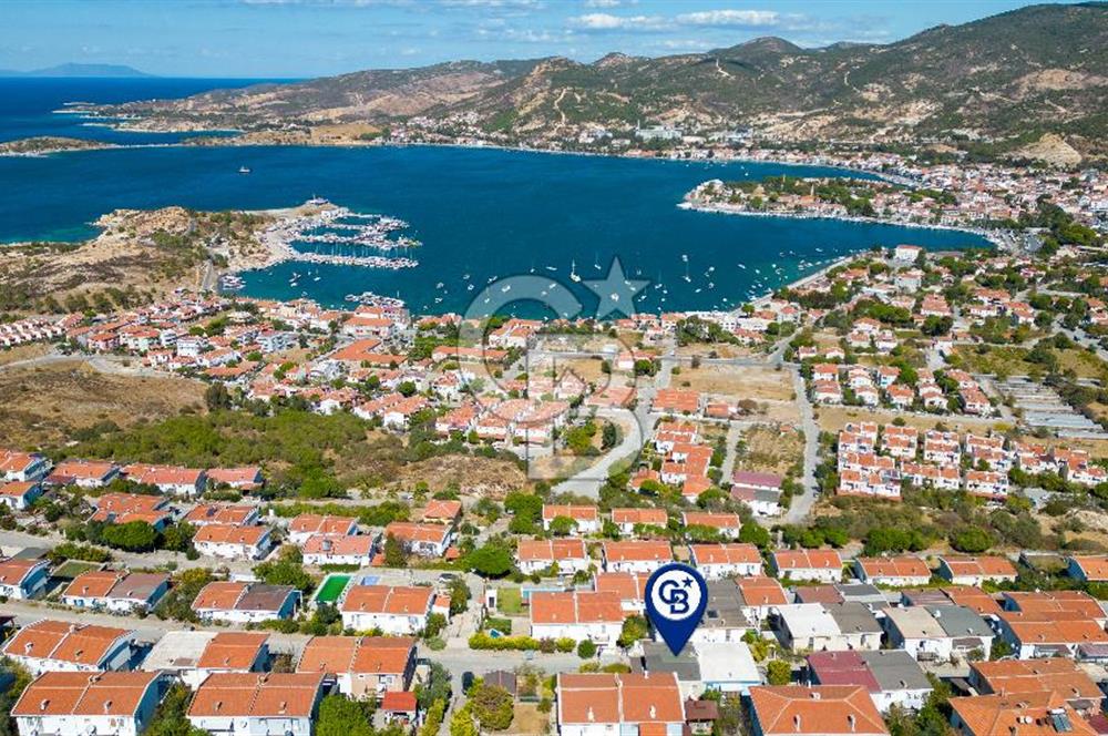 Foça Denizkentte Satılık Dubleks 4+1 Deniz Manzaralı Villa