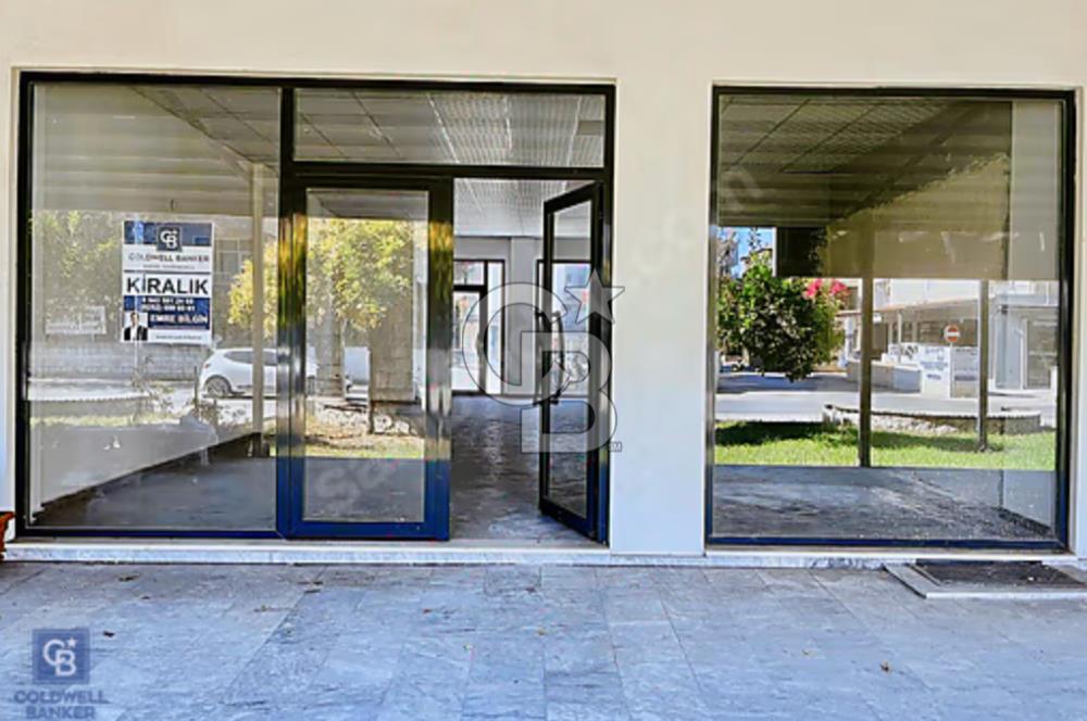 Muğla Milas İşlek Caddede İki Taraftan Yola Cepheli Geniş Dükkan