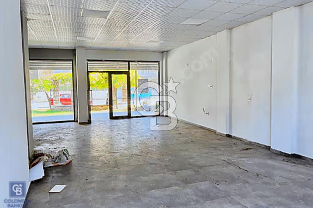Muğla Milas İşlek Caddede İki Taraftan Yola Cepheli Geniş Dükkan