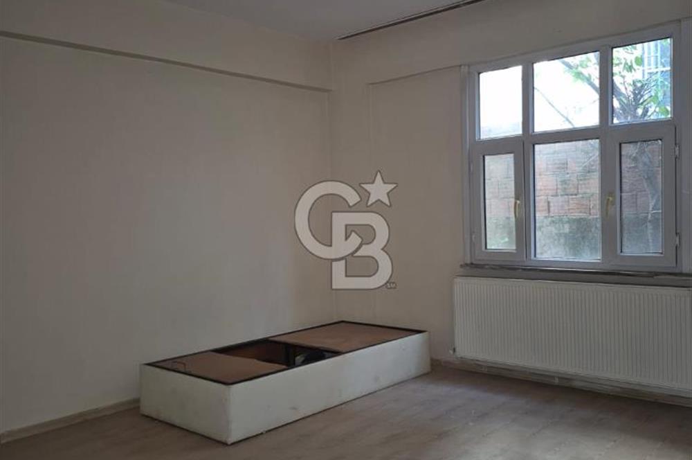 Çayırova özgürlük Ertuğrul Gazi Caddesi'nde Mahallesi'nde Semt Polikliniği 50 metre yukarısında 2+1 1 kat dairemiz kiralıktır