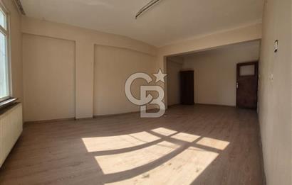 Çayırova özgürlük Ertuğrul Gazi Caddesi'nde Mahallesi'nde Semt Polikliniği 50 metre yukarısında 2+1 1 kat dairemiz kiralıktır