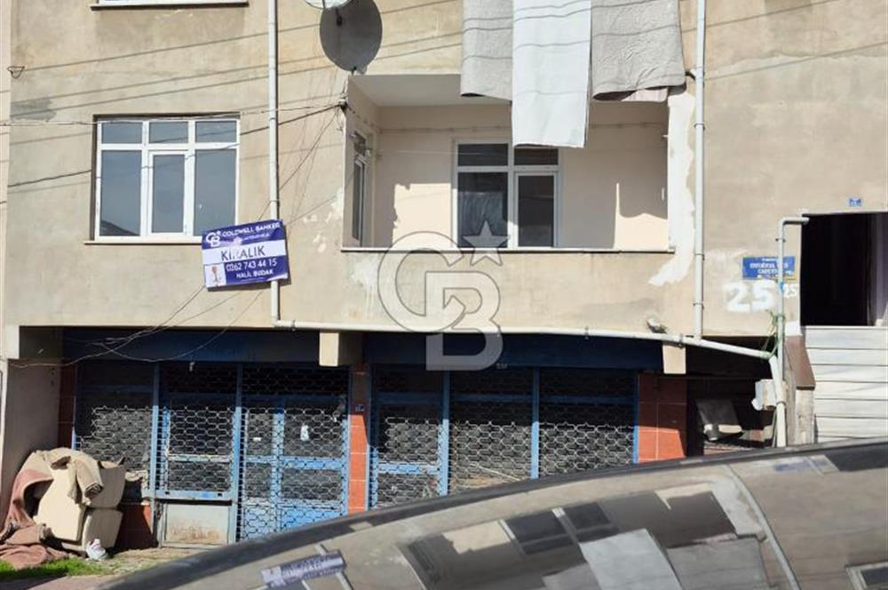 Çayırova özgürlük Ertuğrul Gazi Caddesi'nde Mahallesi'nde Semt Polikliniği 50 metre yukarısında 2+1 1 kat dairemiz kiralıktır