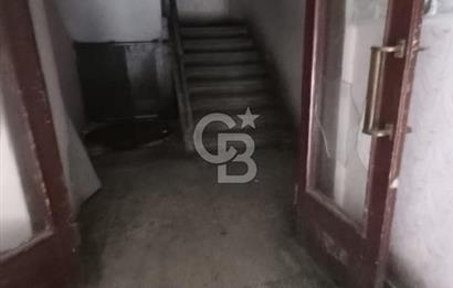 Ulus Konya Sokak Üzeri Satılık 3 Katlı Bina