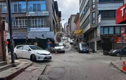 Ulus Konya Sokak Üzeri Satılık 3 Katlı Bina