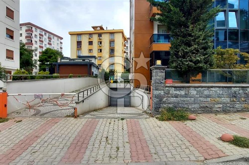 Kartal Petroliş Mah. Deniz manzaralı Lüx 3+1 Satılık