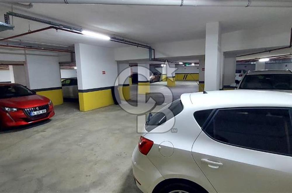 Kartal Petroliş Mah. Deniz manzaralı Lüx 3+1 Satılık